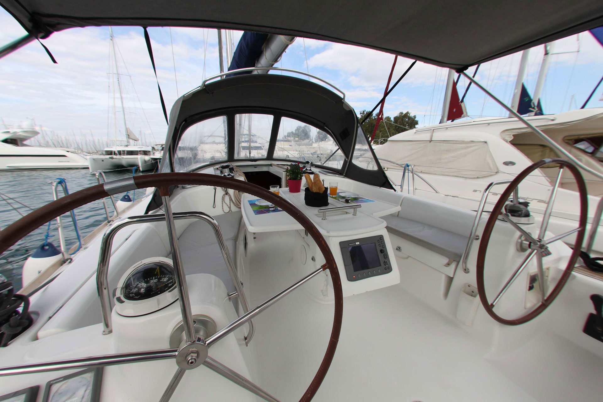 Exterior Cockpit Left View