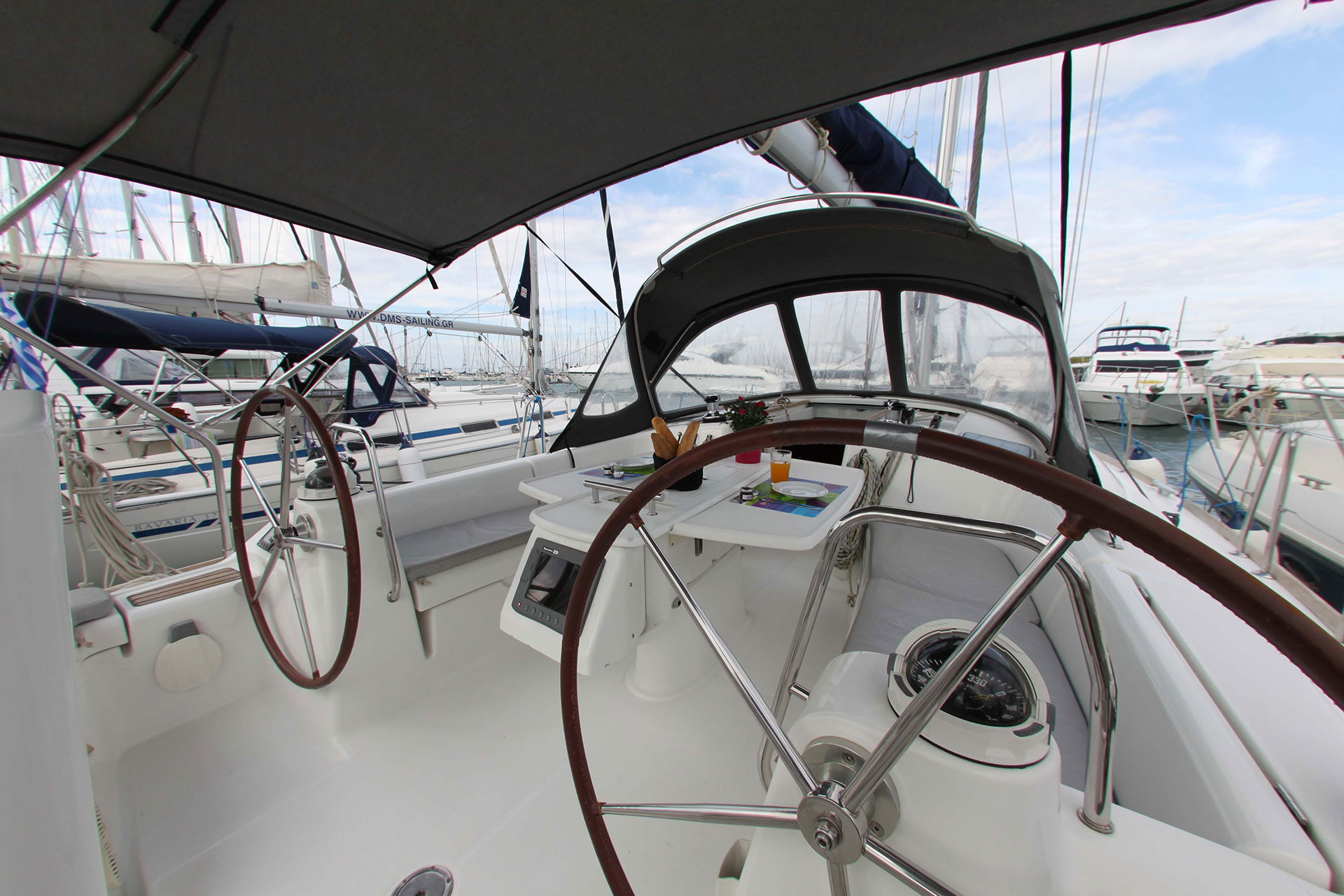 Exterior Cockpit Right View